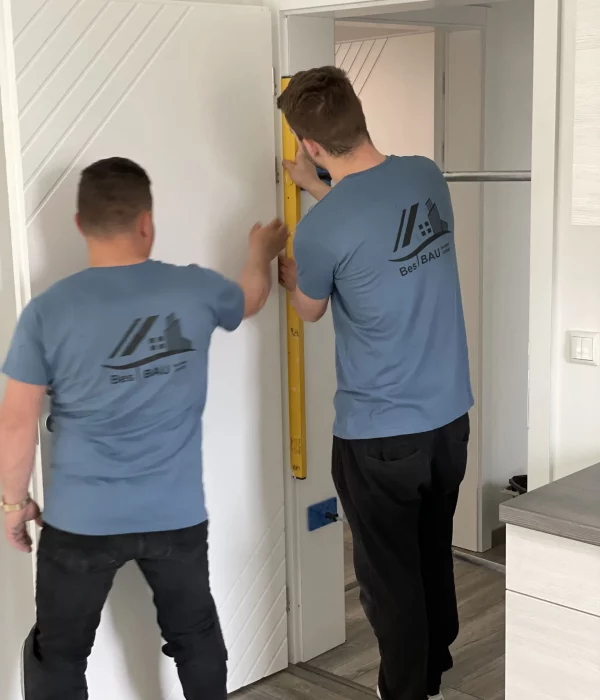 best-bau-norden-Einbau-der-Tür